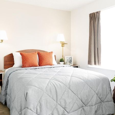 Intown Suites Extended Stay Newport News Va - I-64 Экстерьер фото