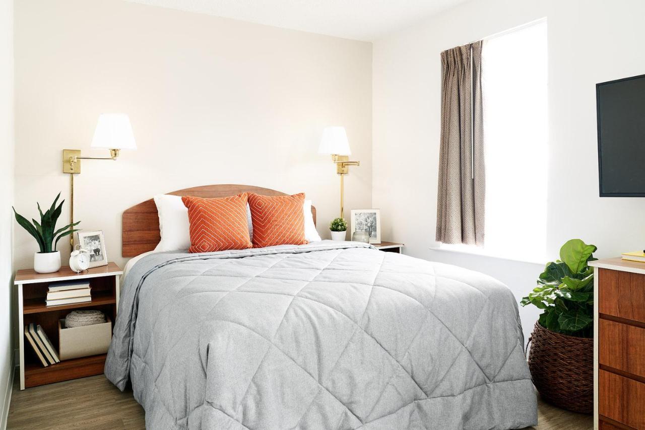 Intown Suites Extended Stay Newport News Va - I-64 Экстерьер фото