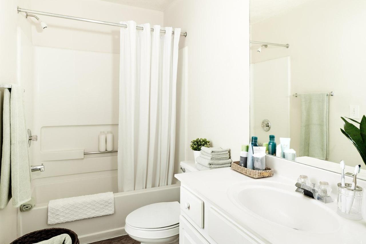 Intown Suites Extended Stay Newport News Va - I-64 Экстерьер фото